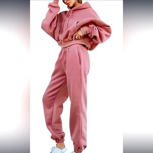 Woman’s Sweatsuit Set Dusty Pink